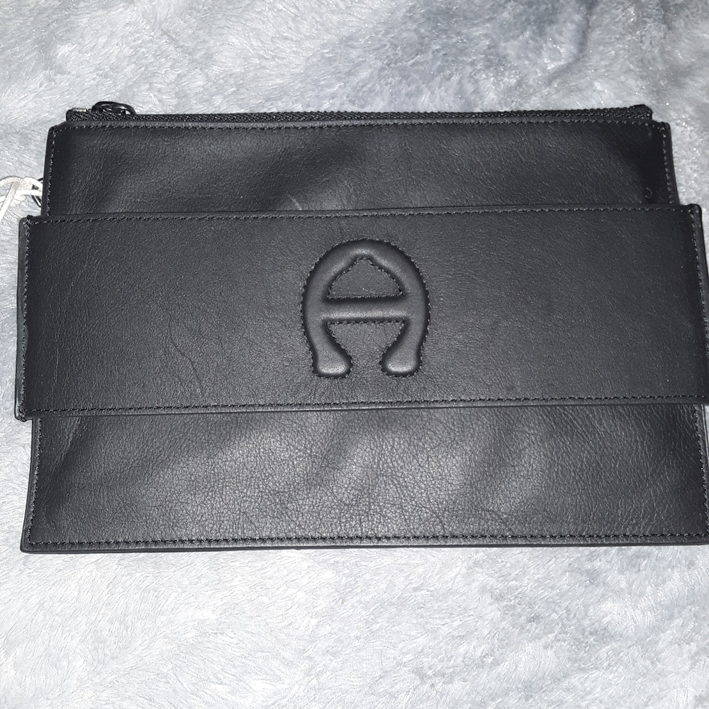 Etienne Aigner wristlet